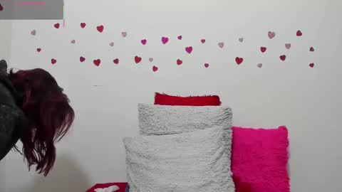 Snapshot of hazel_34 chatting on February 11, 8:52 am hazel online show from February 11, 8:52 am