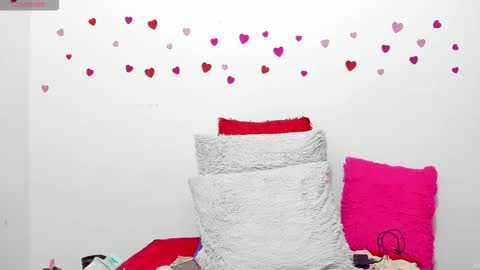 Snapshot of hazel_34 chatting on February 12, 9:15 am hazel online show from February 12, 9:15 am