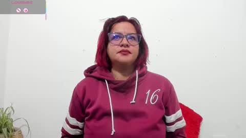 Snapshot of hazel_34 chatting on March 12, 9:26 am hazel online show from March 12, 9:26 am