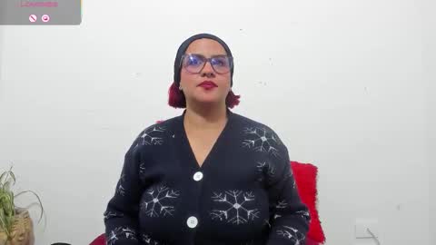 Snapshot of hazel_34 chatting on March 13, 9:05 am hazel online show from March 13, 9:05 am