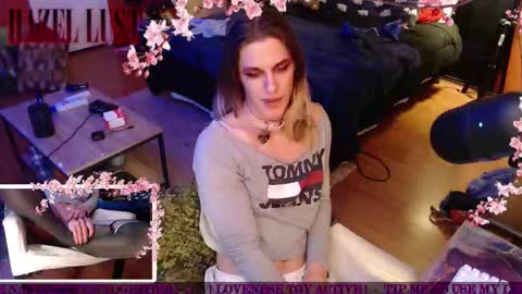 Hazel Lust online show from March 28, 2:11 am
