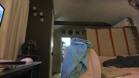 Hazel online show from February 9, 8:40 am