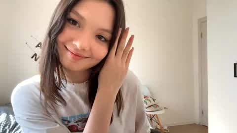 Kira online show from April 25, 12:19 pm