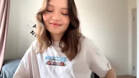 Kira online show from April 26, 10:24 am