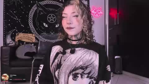 Snapshot of hazellwitch chatting on October 3, 4:15 pm Hazell Witch online show from October 3, 4:15 pm