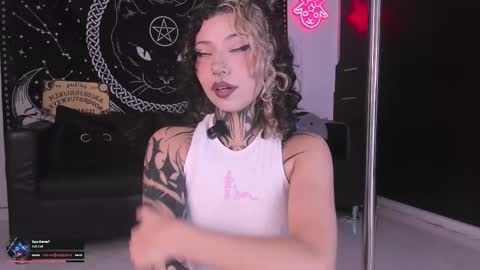 Hazell Witch online show from October 17, 9:06 pm