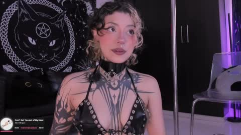 Hazell Witch online show from April 2, 5:43 pm