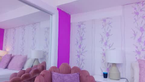 HazelMoret online show from September 26, 11:36 am