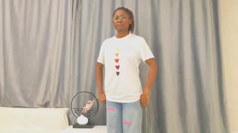 Ornela online show from December 3, 6:17 pm