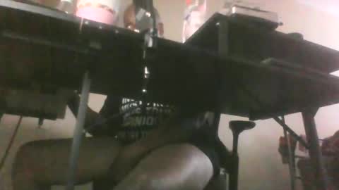 Snapshot of hb1121 chatting on October 16, 10:38 am Popcorn online show from October 16, 10:38 am