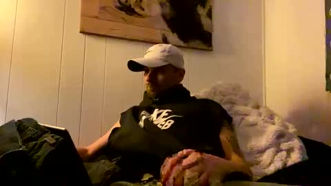 Snapshot of hbsethy chatting on December 4, 7:17 am HBSethy online show from December 4, 7:17 am