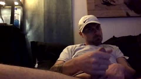 Snapshot of hbsethy chatting on January 24, 1:57 pm HBSethy online show from January 24, 1:57 pm