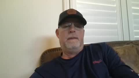 Snapshot of hdeuce22 chatting on February 5, 6:34 pm Hdeuce22 online show from February 5, 6:34 pm