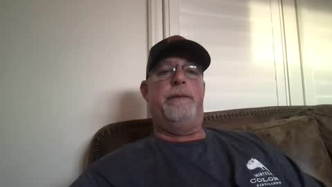 Snapshot of hdeuce22 chatting on February 14, 1:08 pm Hdeuce22 online show from February 14, 1:08 pm