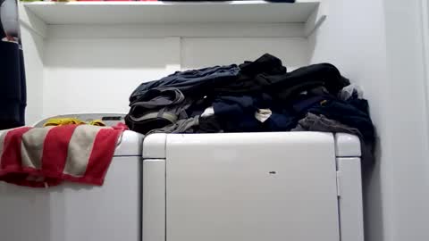 hdrsh08 online show from November 27, 7:27 pm