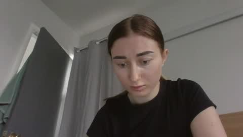 Snapshot of heart_in_your_hands chatting on March 4, 2:56 pm heart_in_your_hands online show from March 4, 2:56 pm