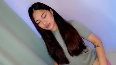 Snapshot of heart_of_asia chatting on November 16, 8:14 pm Yoshin online show from November 16, 8:14 pm