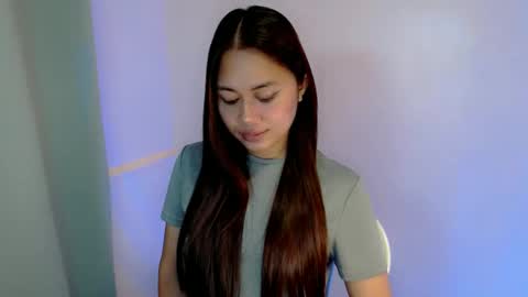 Snapshot of heart_of_asia chatting on November 23, 8:08 pm Yoshin online show from November 23, 8:08 pm