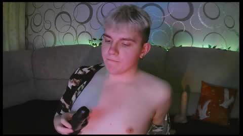 Justin online show from February 28, 5:25 pm