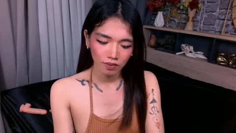 HEATHER online show from May 7, 5:51 pm