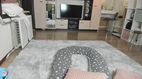 Heather online show from November 8, 3:07 am