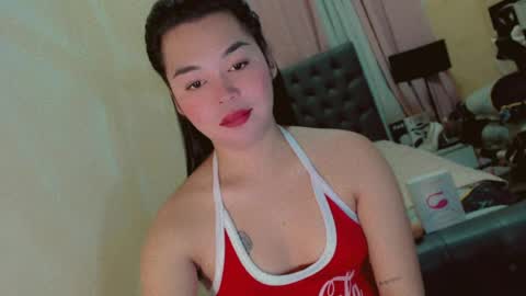 Snapshot of heatmusex_ chatting on June 12, 8:08 pm Kylene3 online show from June 12, 8:08 pm