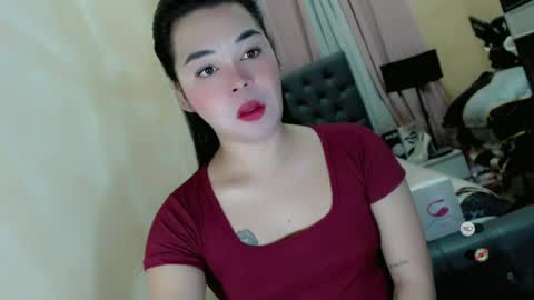 Snapshot of heatmusex_ chatting on June 16, 7:38 pm Kylene3 online show from June 16, 7:38 pm
