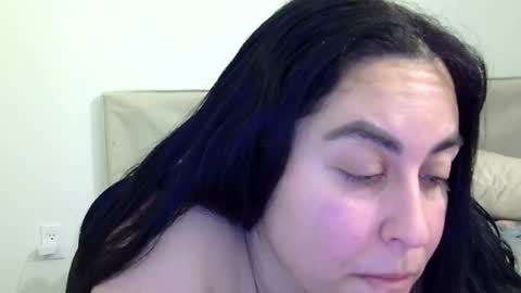 Snapshot of heatwavee chatting on December 7, 9:55 pm heatwavee online show from December 7, 9:55 pm