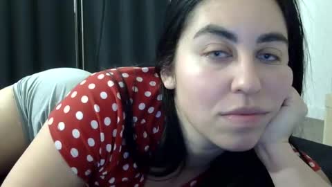 Snapshot of heatwavee chatting on January 9, 10:20 am heatwavee online show from January 9, 10:20 am