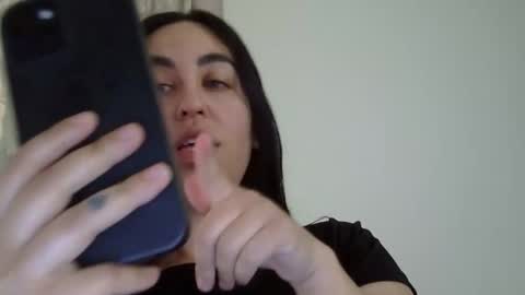 heatwavee online show from November 12, 4:18 pm