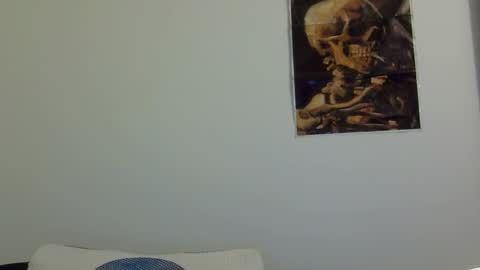 heatwavee online show from April 17, 1:30 am