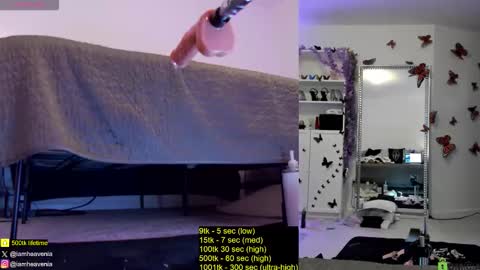 Snapshot of heaveniabb chatting on February 8, 2:04 am Helen online show from February 8, 2:04 am