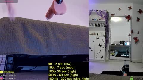 Snapshot of heaveniabb chatting on February 25, 2:21 am Helen online show from February 25, 2:21 am