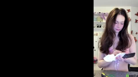 Helen online show from June 18, 1:17 am