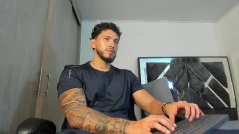 Snapshot of heavy_thor chatting on July 11, 1:19 am Thor online show from July 11, 1:19 am