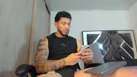 Snapshot of heavy_thor chatting on July 12, 11:18 pm Thor online show from July 12, 11:18 pm