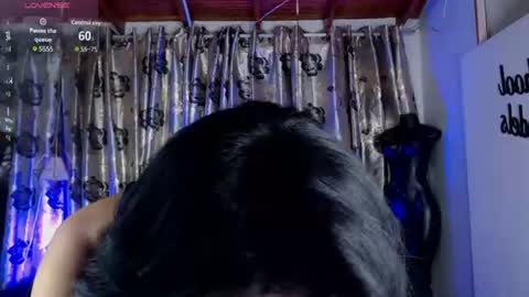 Snapshot of hecate_doll chatting on June 27, 4:12 pm hecate_doll online show from June 27, 4:12 pm