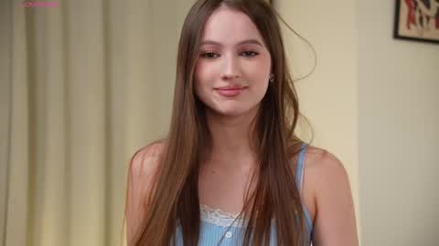 Snapshot of hecola chatting on February 7, 12:31 pm Nika next stream 200pm GMT online show from February 7, 12:31 pm