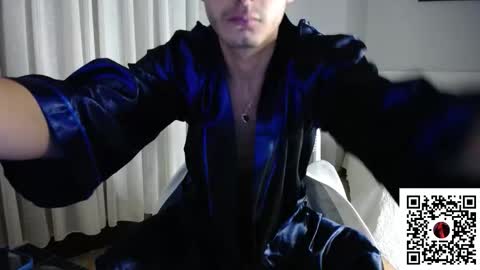 Snapshot of hefestion_ chatting on November 15, 2:46 pm hefestion_ online show from November 15, 2:46 pm