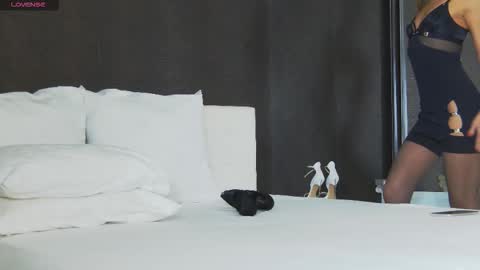 Helen online show from October 22, 1:28 am