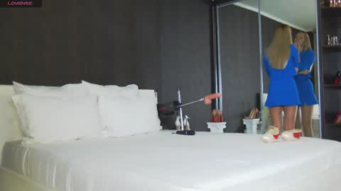 Helen online show from November 18, 6:07 am