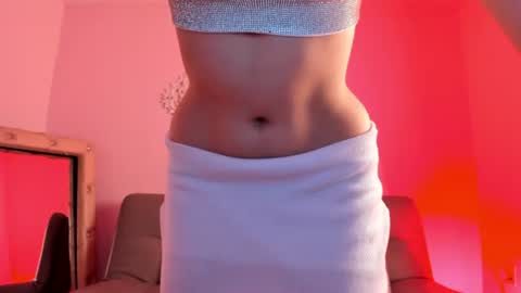 Heidi Palmer online show from June 26, 11:09 pm