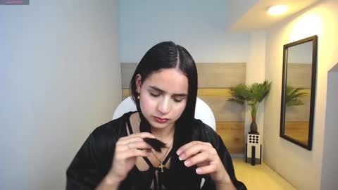 Heidy  online show from February 11, 7:27 pm