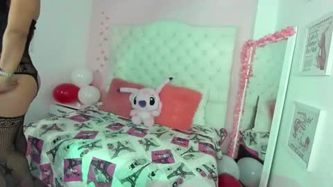 Snapshot of heimy_smith chatting on February 21, 6:53 pm heimy_smith online show from February 21, 6:53 pm