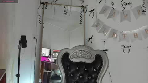 Snapshot of hela_wet chatting on June 13, 3:04 am Hela Independent model online show from June 13, 3:04 am