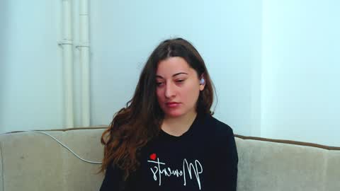 helen_adams_ online show from December 9, 7:39 am