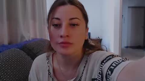Snapshot of helen_adams_ chatting on July 13, 6:05 am helen_adams_ online show from July 13, 6:05 am