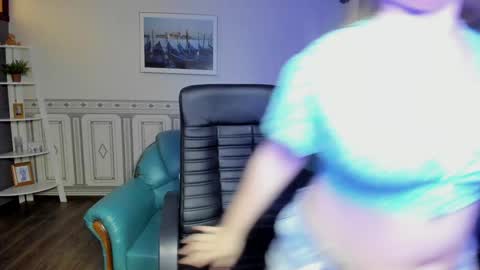 Helen Elliot online show from January 24, 10:11 am