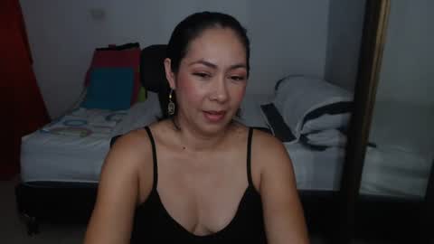Helen online show from July 16, 2:23 pm