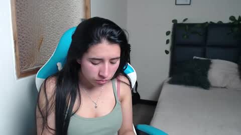 Helen online show from November 22, 7:35 pm